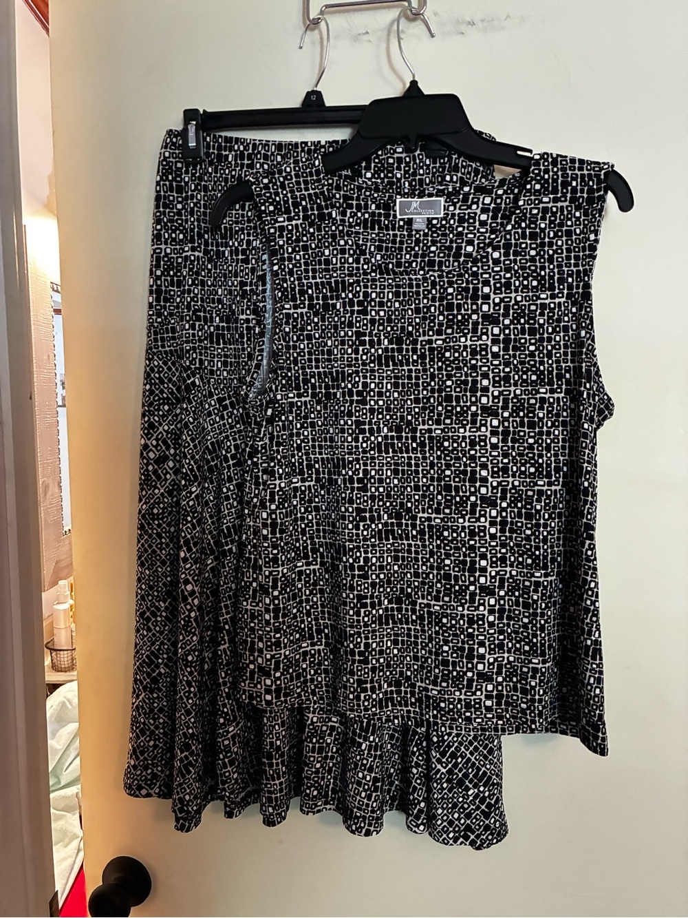 JM Collection Petite Black and White Geometric A-Line Skirt Set